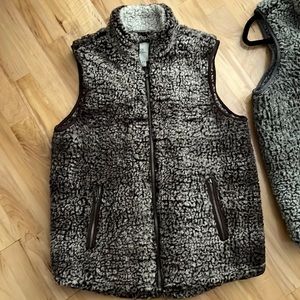 Furry tan/brown Thread&Supply vest